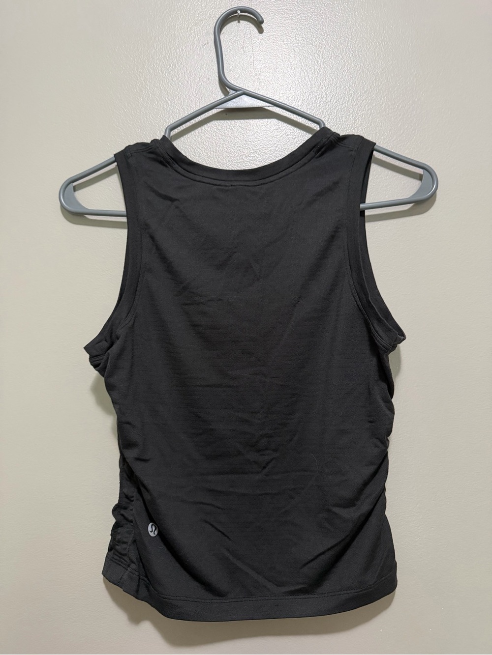 lululemon License to Train Tight-Fit Tank Top - Picture 4 of 5